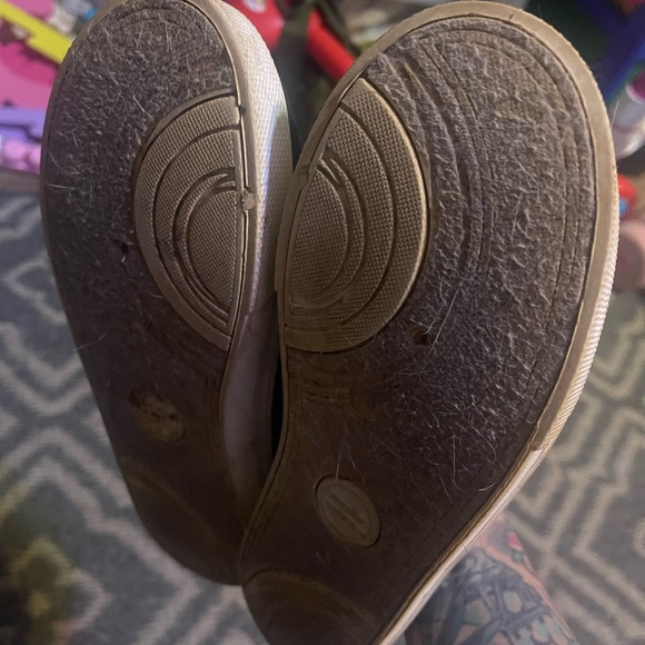 Like vans slip on - Picture 2 of 6